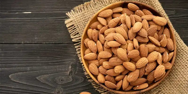 خواص بادام