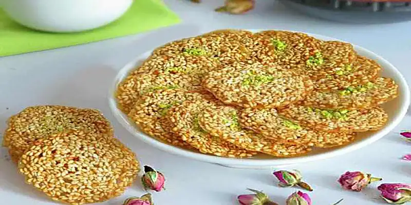 پولکی-کنجدی