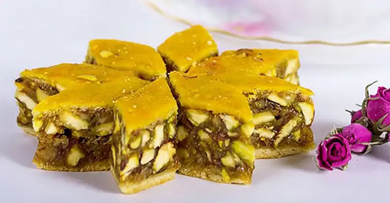 چای اصفهانی با چه نوع شیرینی‌هایی می‌چسبد؟